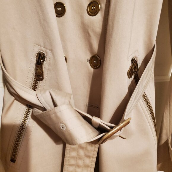 Burberry London Trench Coat-RARE FIND - Picture 4 of 16
